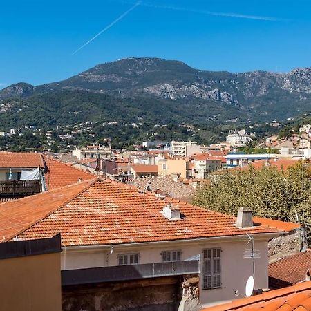 Between The Roofs Of Menton Old Town And The Sea Eksteriør billede